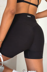 Endurance Scrunch High Waisted Shorts Black