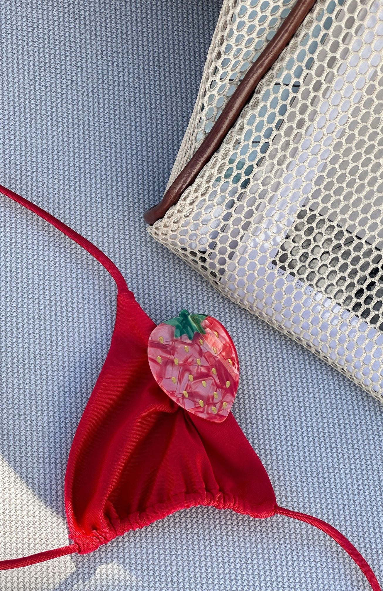 Piper Hair Clip Strawberry