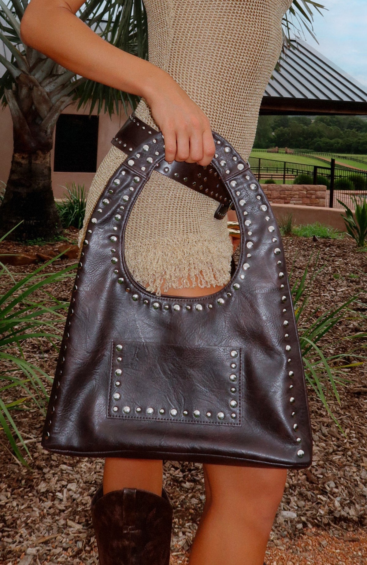 Guita Shoulder Bag Chocolate