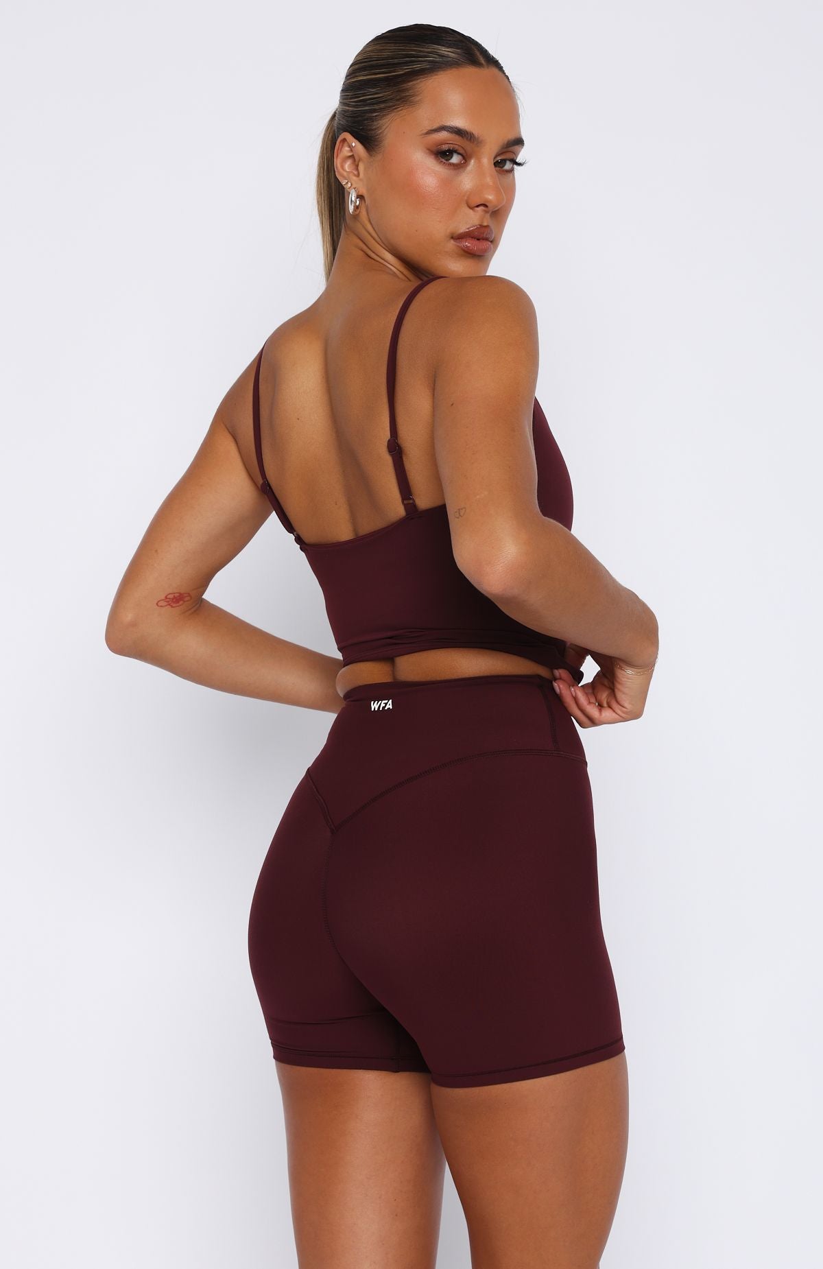Keep Up High Waisted Shorts 4" Merlot